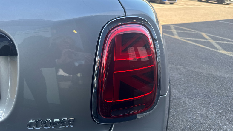 MINI Hatchback 1.5 Cooper Classic II 5dr Auto Petrol Hatchback